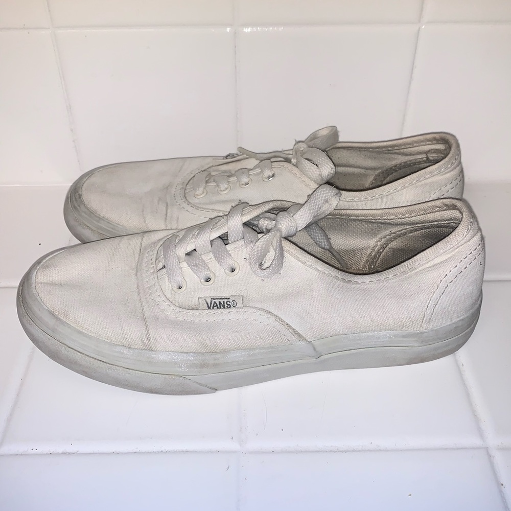 Vans White Basic Old Skool Kids 2 w/lots of life
